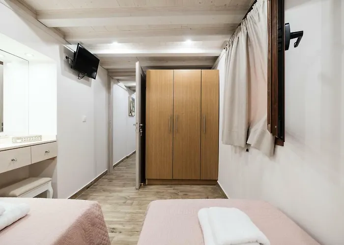 Old Town Diamond * Rhodes City