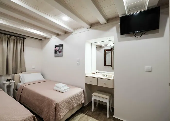 Old Town Diamond Daire *